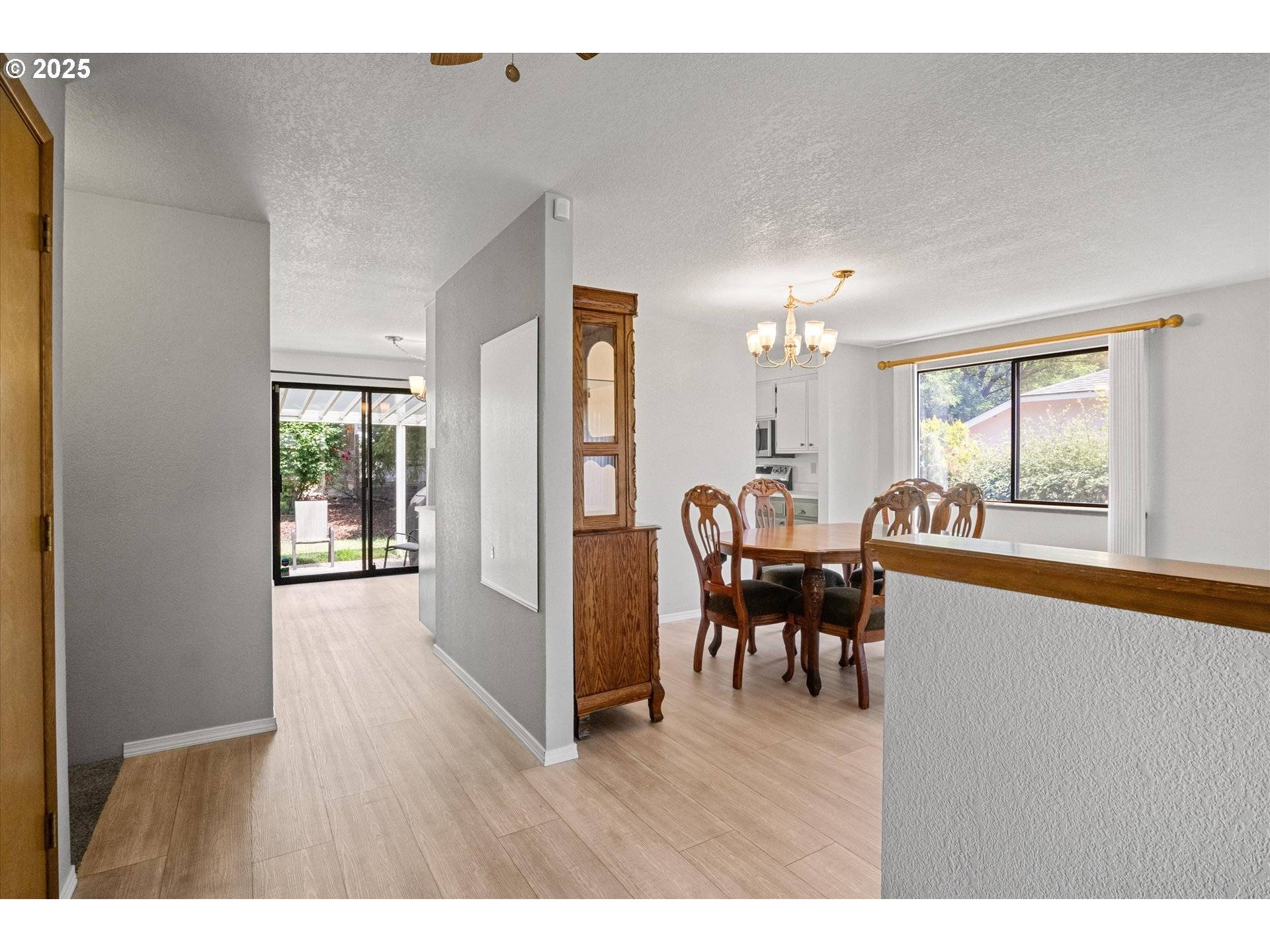 Grants Pass, OR 97526,904 NW CAROL DR