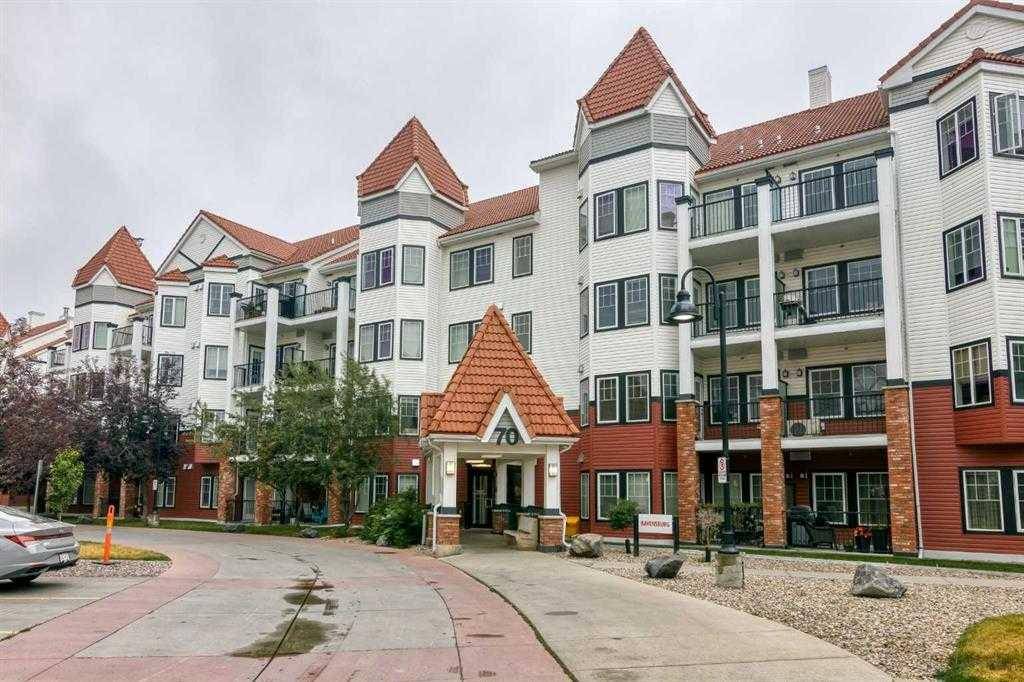 Calgary, AB T3G 0C6,70 Royal Oak PLZ Northwest #403