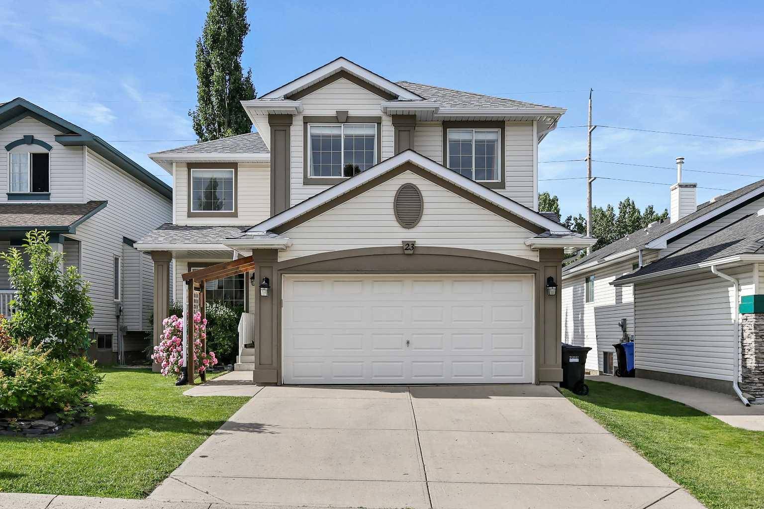 Calgary, AB T3L 1Y5,23 Scenic View Close NW
