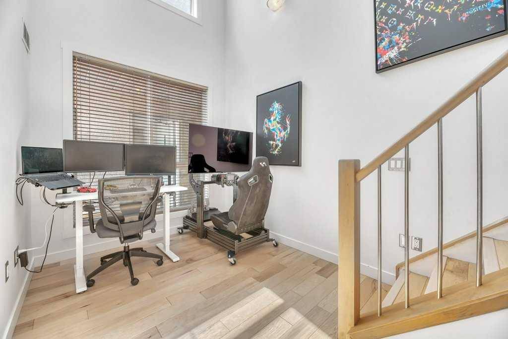 Calgary, AB T2T 0C8,1540 17 AVE Southwest #403