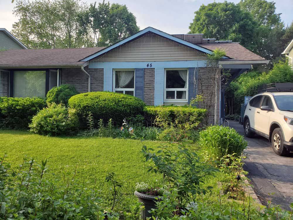 45 Hollyberry TRL, Toronto C15, ON M2H 2N9