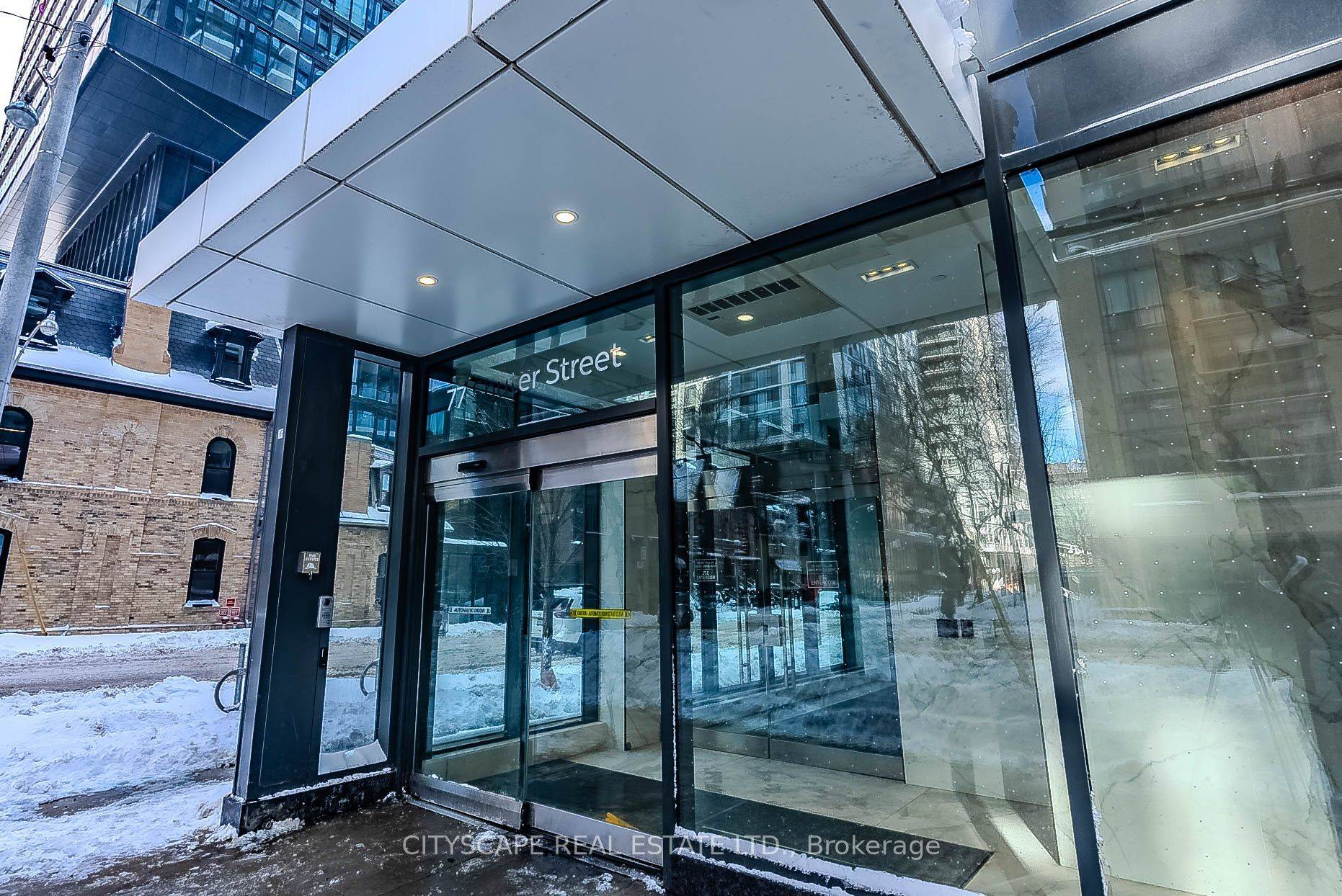 Toronto C08, ON M5B 0B8,77 Shuter ST #907