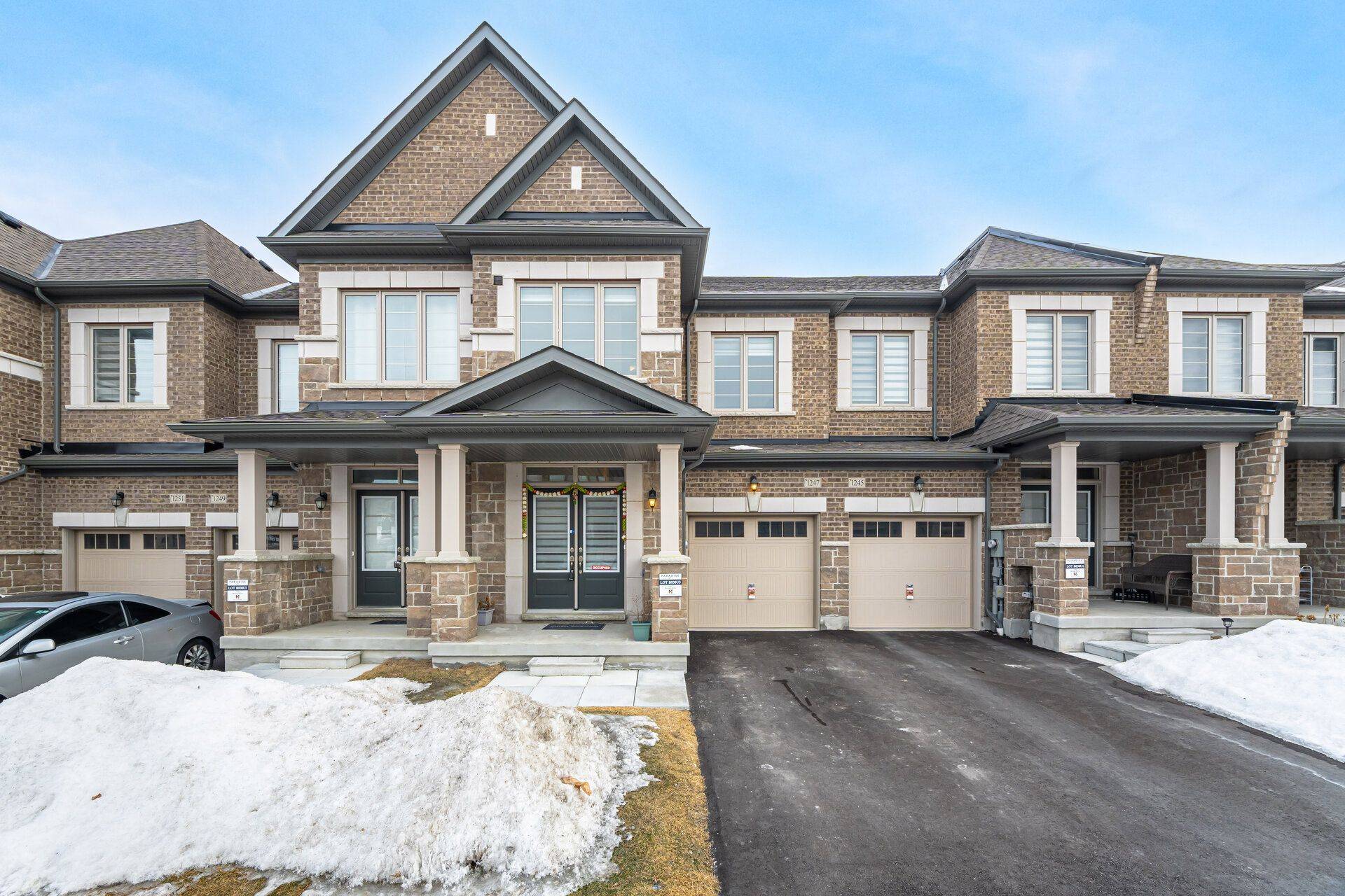 1247 Rexton DR, Oshawa, ON L1L 0T3