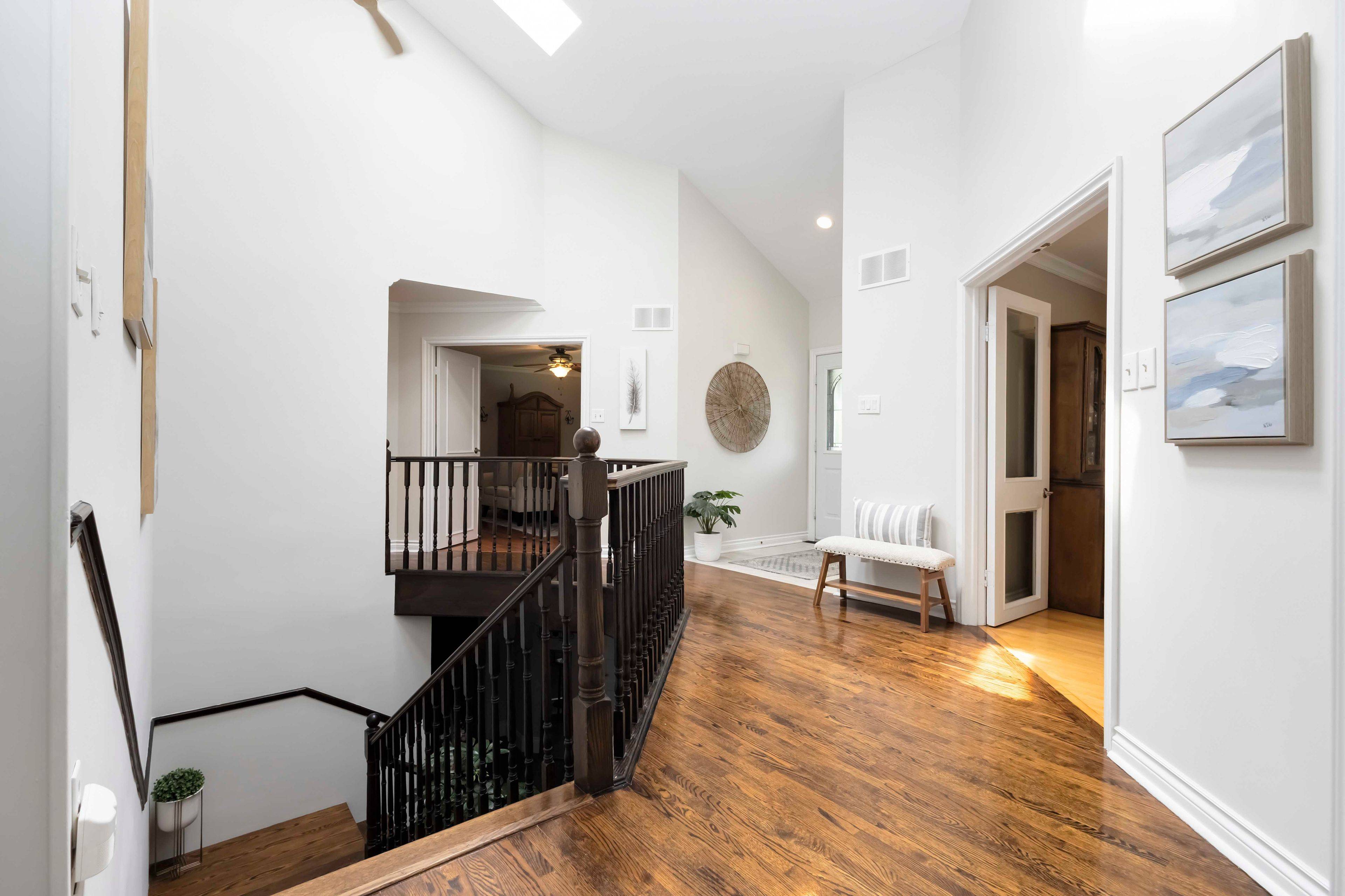 Oshawa, ON L1H 7K4,3245 Northview CT