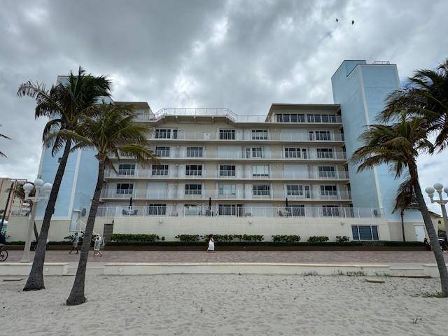 300 Oregon St #401, Hollywood, FL 33019