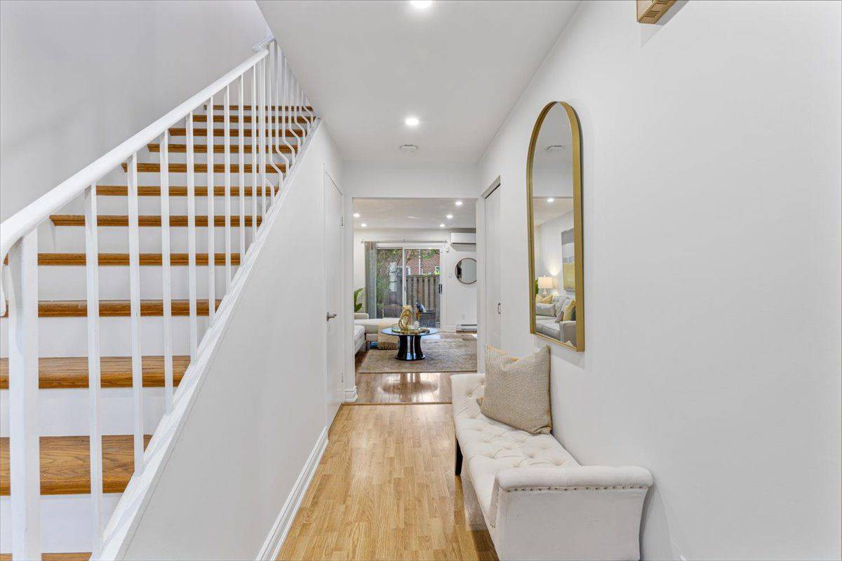 Markham, ON L3T 5A6,19 Harris WAY