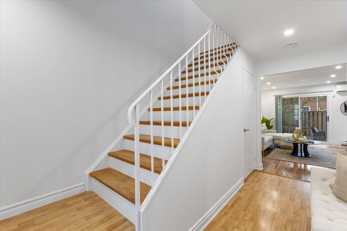 Markham, ON L3T 5A6,19 Harris WAY