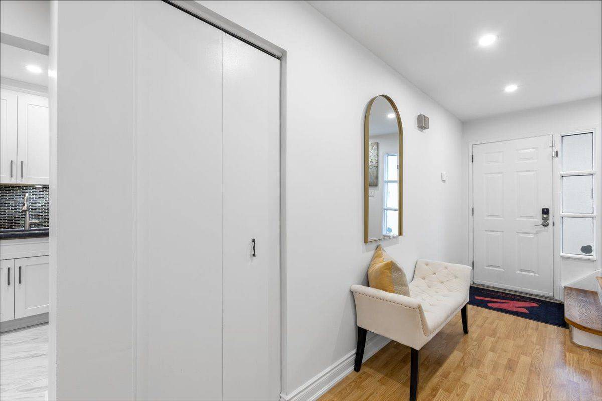 Markham, ON L3T 5A6,19 Harris WAY