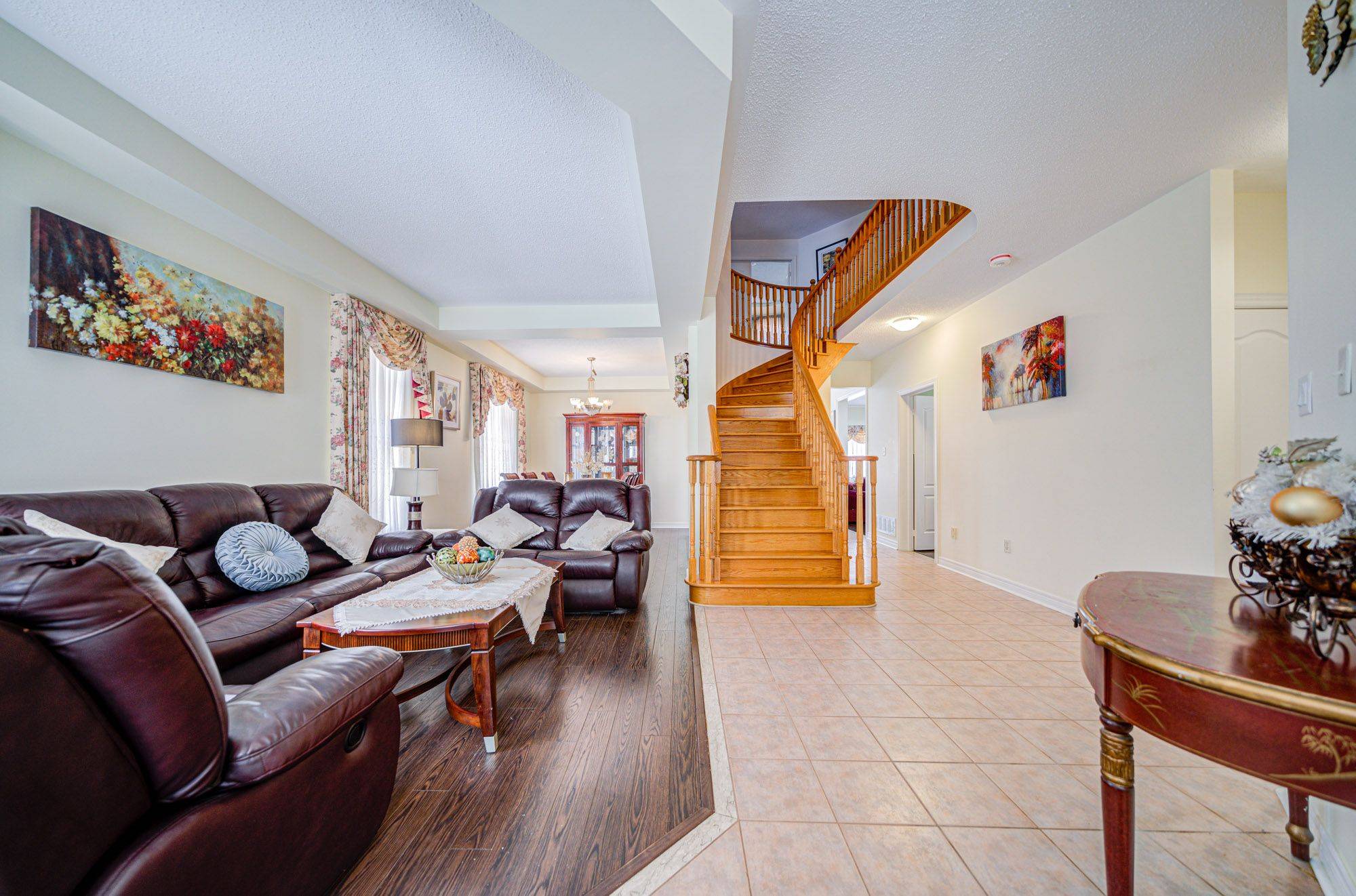 Mississauga, ON L5M 6W4,3087 Velmar DR