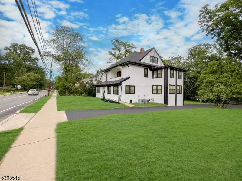 West Orange Twp., NJ 07052,288 Gregory Ave