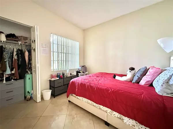 Deerfield Beach, FL 33064,621 Cypress Lake Blvd #B