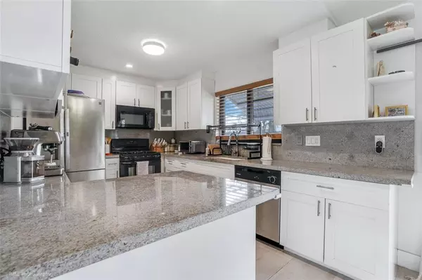 Sunrise, FL 33323,11710 NW 31st St