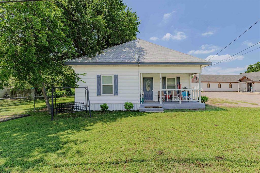 510 E Frederick Street, Riesel, TX 76682