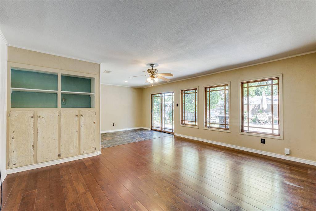 Arlington, TX 76013,2602 Brentwood Circle