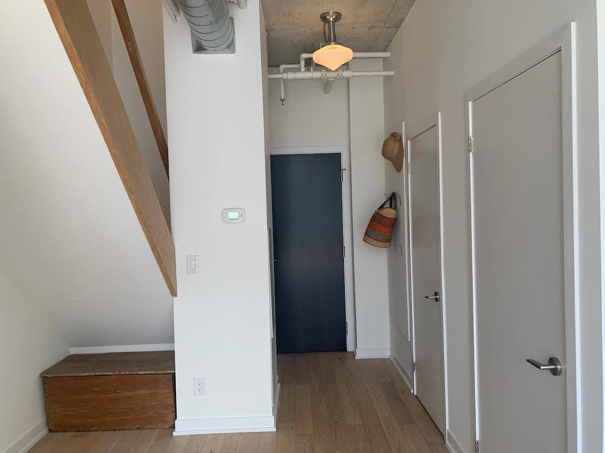 Toronto C01, ON M6J 0B3,8 Gladstone AVE #PH705