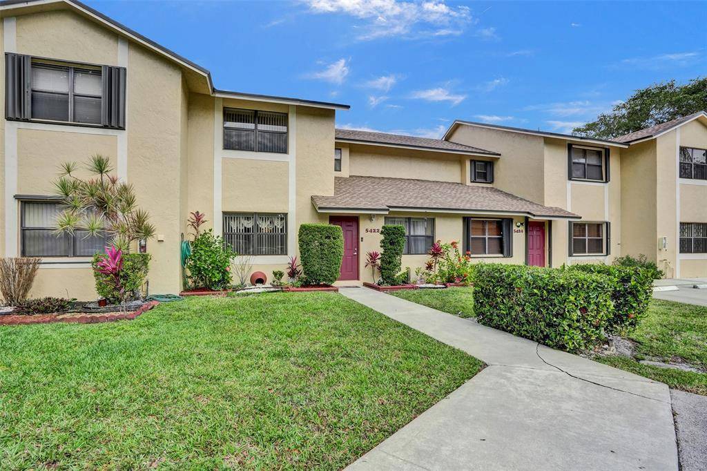 Tamarac, FL 33319,5422 Gate Lake Rd #5422