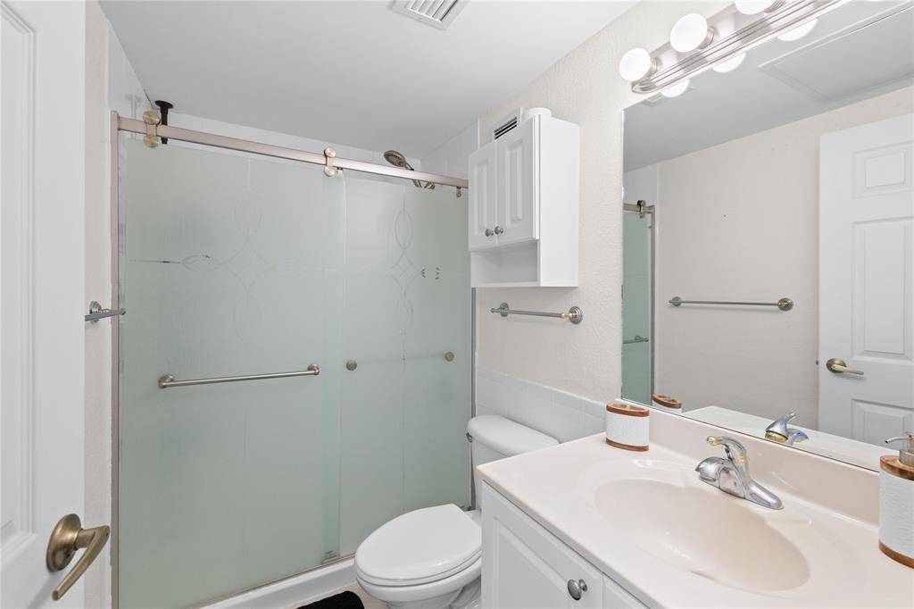 Hollywood, FL 33019,2501 S OCEAN DR #PH 33