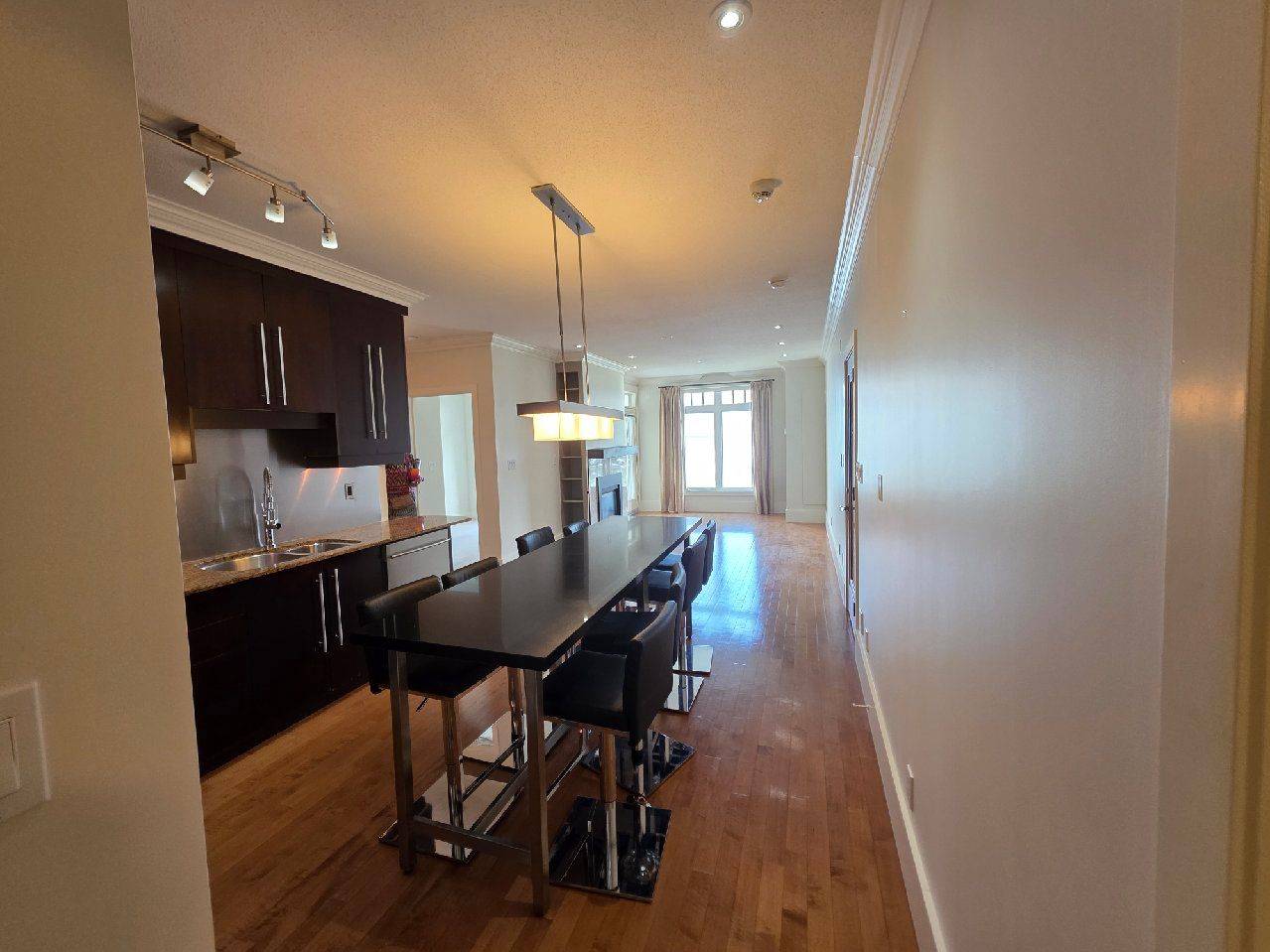 Orillia, ON L3V 1T1,140 Cedar Island RD #406