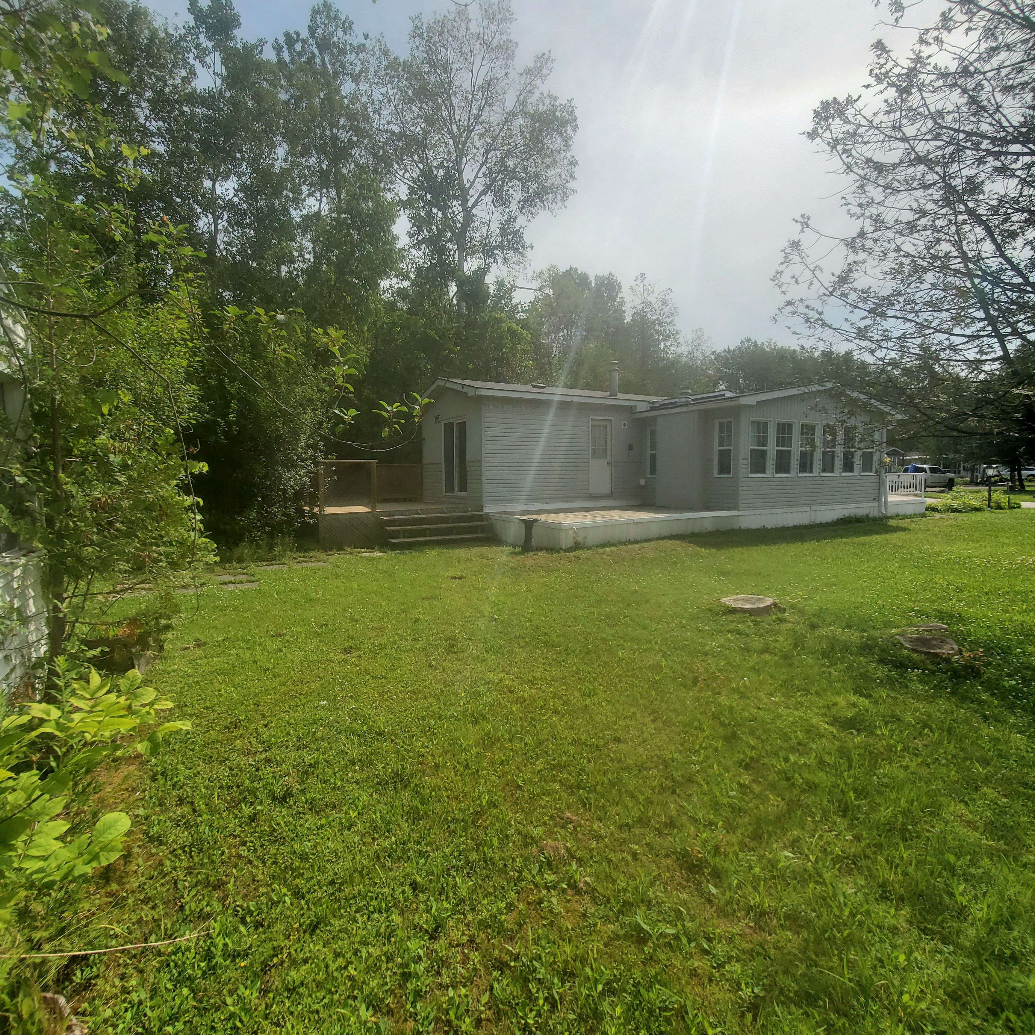 Springwater, ON L0L 1P0,24 Prince Charles AVE N