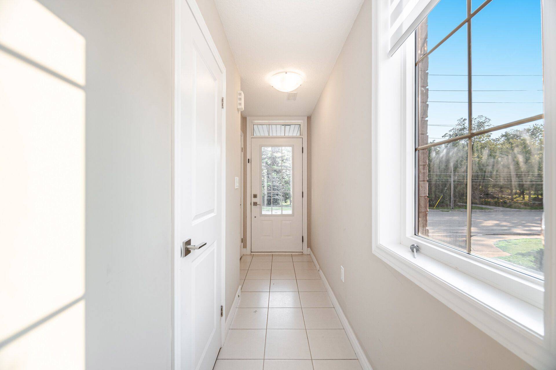 Milton, ON L9T 9K4,445 Ontario ST #91