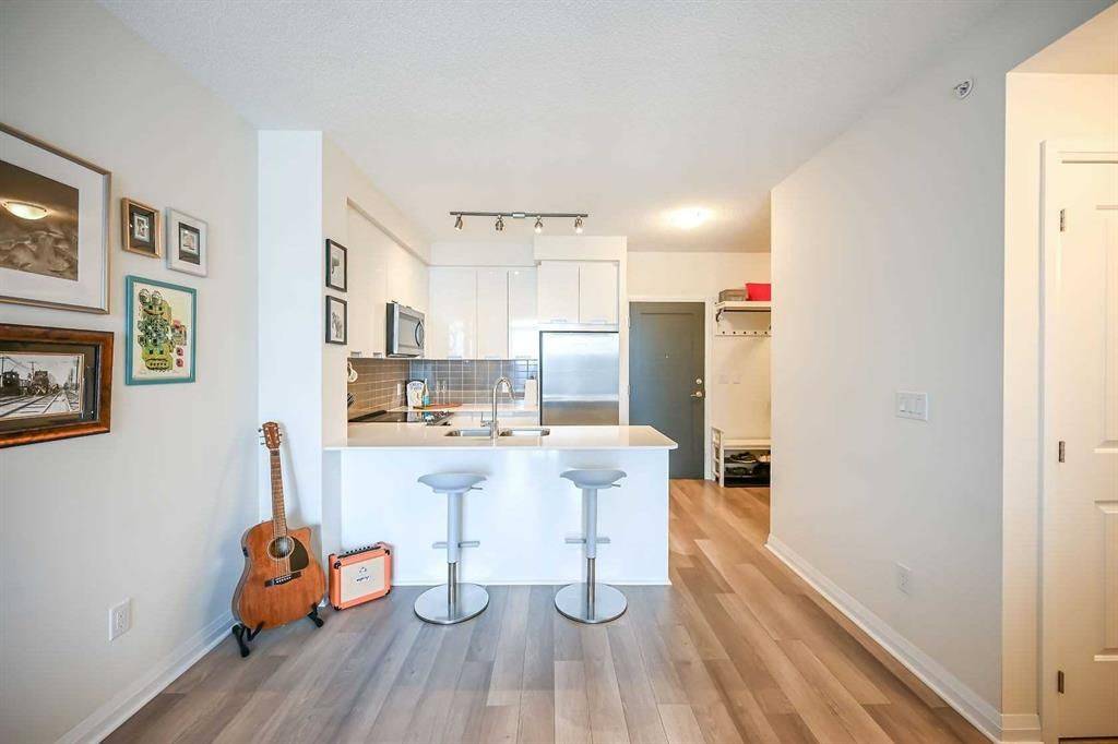 Mississauga, ON L5R 0G5,5025 Four Springs AVE #1305