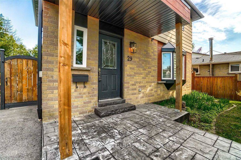 Brampton, ON L6V 2E7,29 Herkley DR
