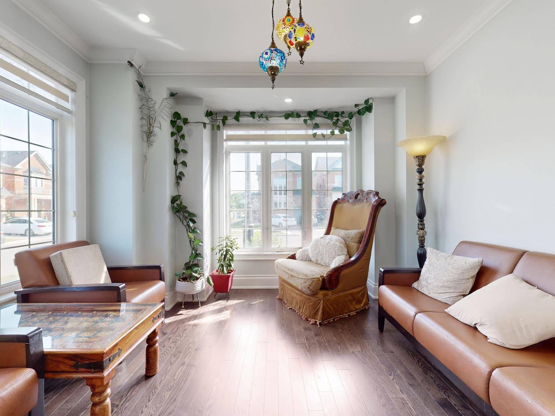 Brampton, ON L7A 4B8,96 Humberstone CRES