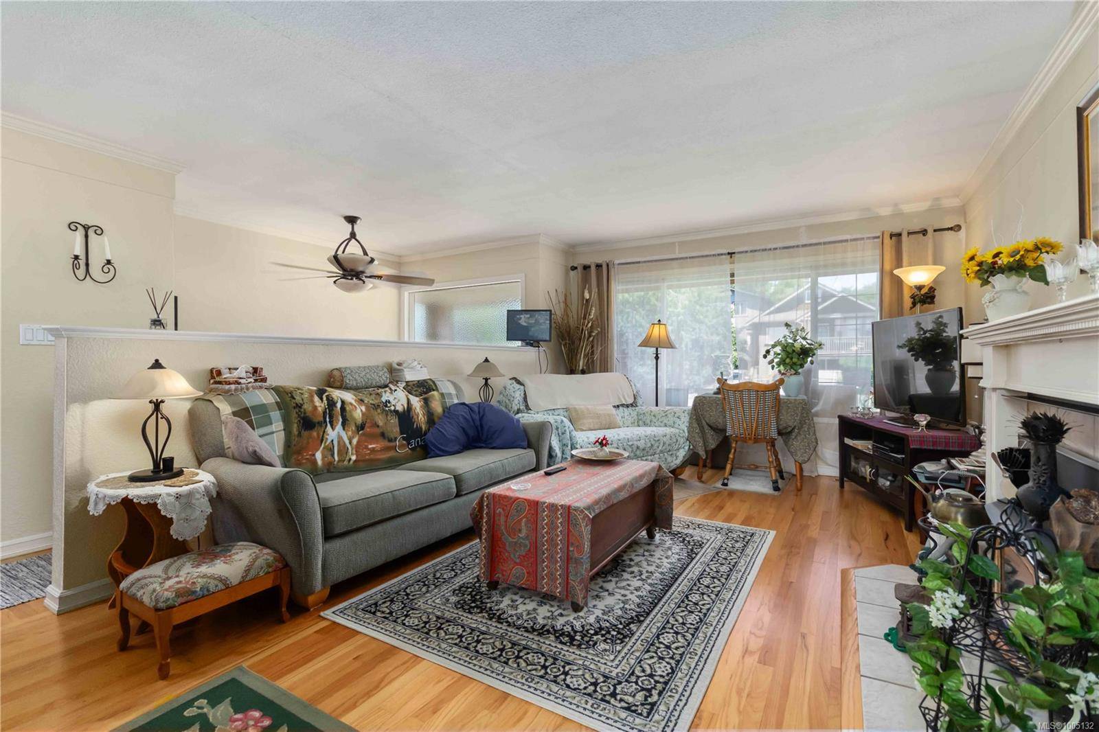 Saanich, BC V8Z 2T2,773 Gladiola Ave