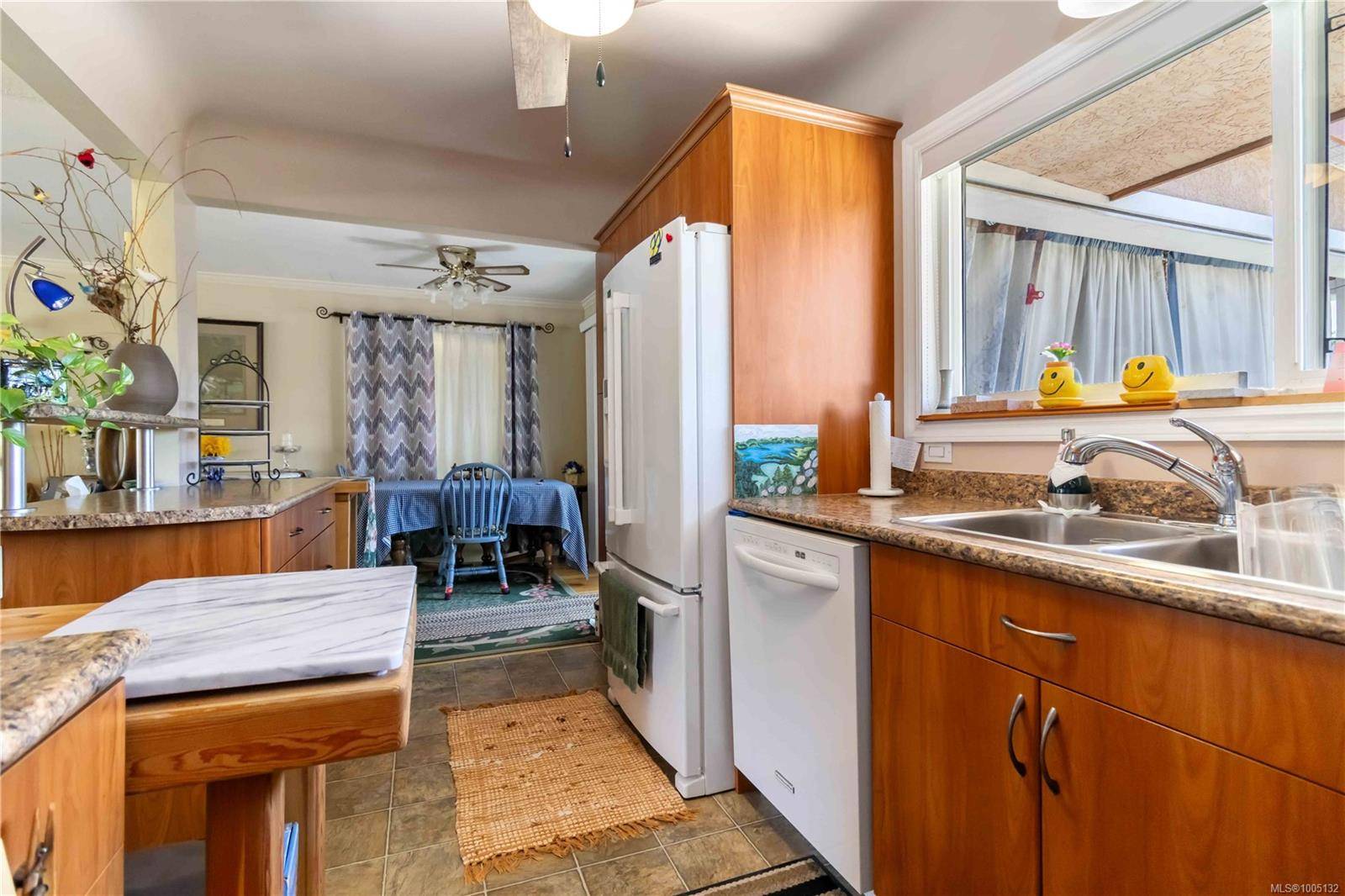 Saanich, BC V8Z 2T2,773 Gladiola Ave