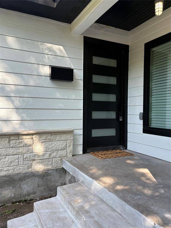 Dallas, TX 75216,3214 51ST Street