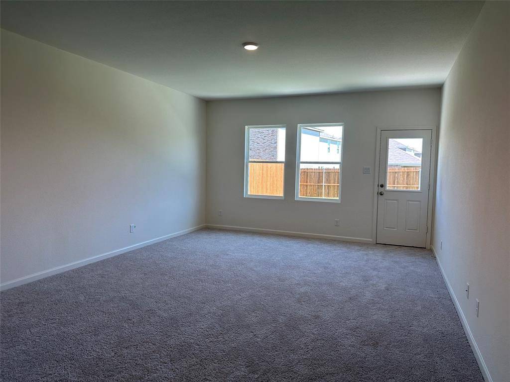 Forney, TX 75126,5916 Sahara dr