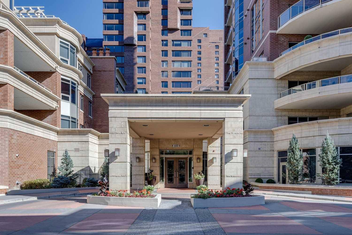600 Princeton WAY SW #702, Calgary, AB T2P 5N4