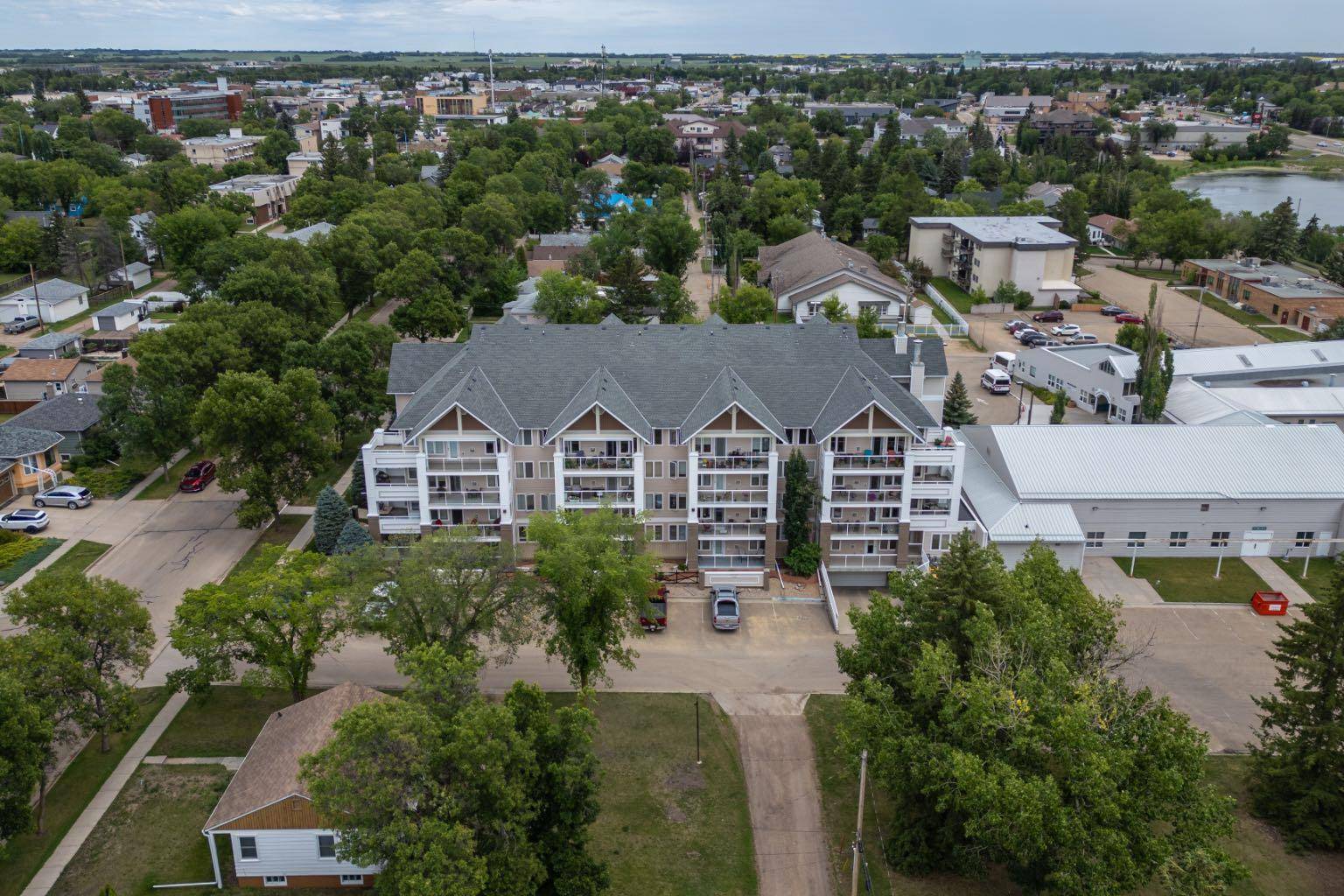 Camrose, AB T4V 0N6,5419 49 AVE ##103