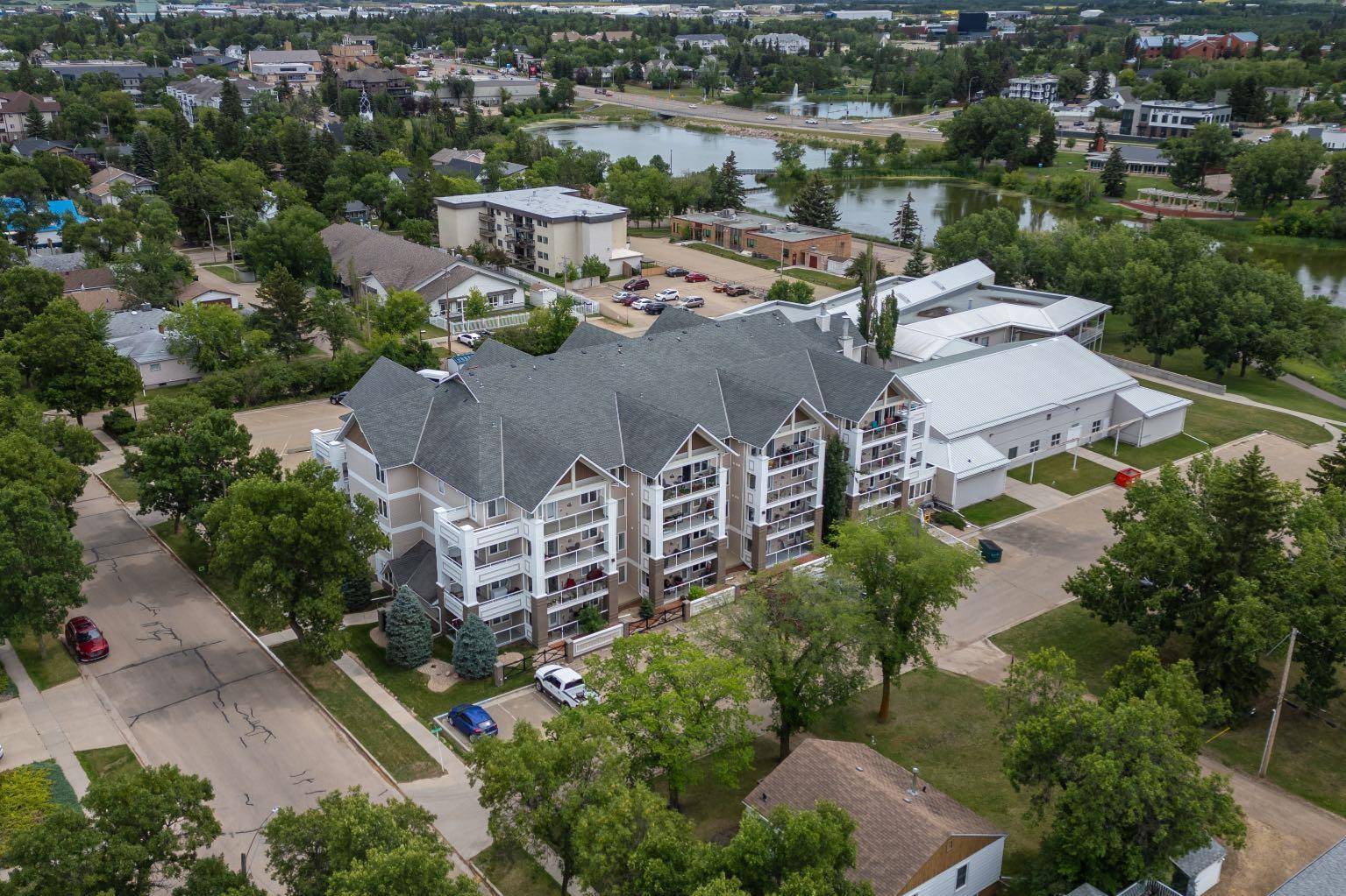 Camrose, AB T4V 0N6,5419 49 AVE ##103