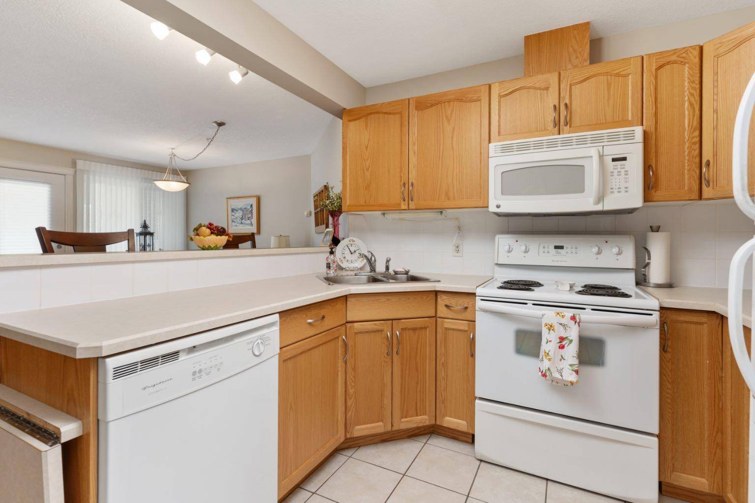 Camrose, AB T4V 0N6,5419 49 AVE ##103