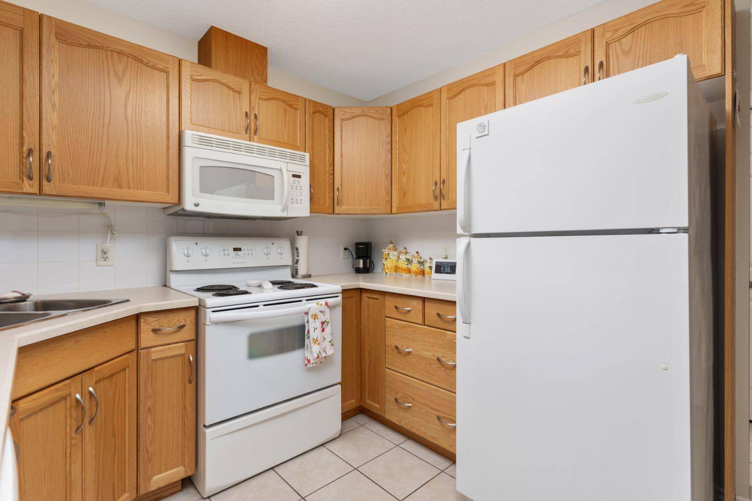Camrose, AB T4V 0N6,5419 49 AVE ##103
