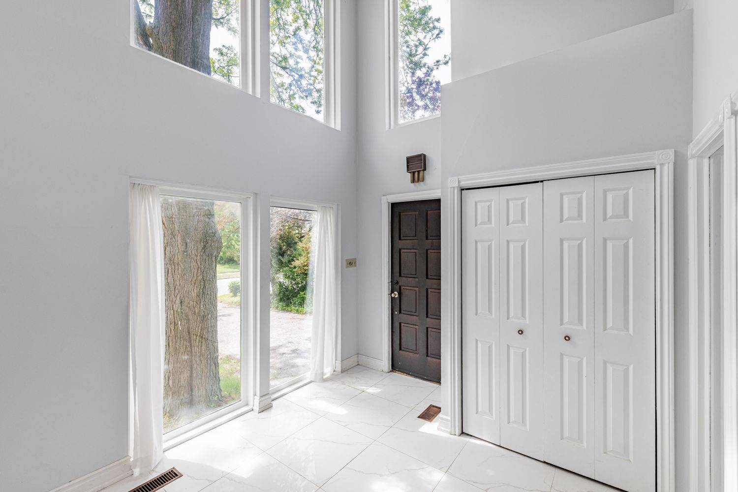 Toronto C14, ON M2M 2H7,144 Wedgewood DR