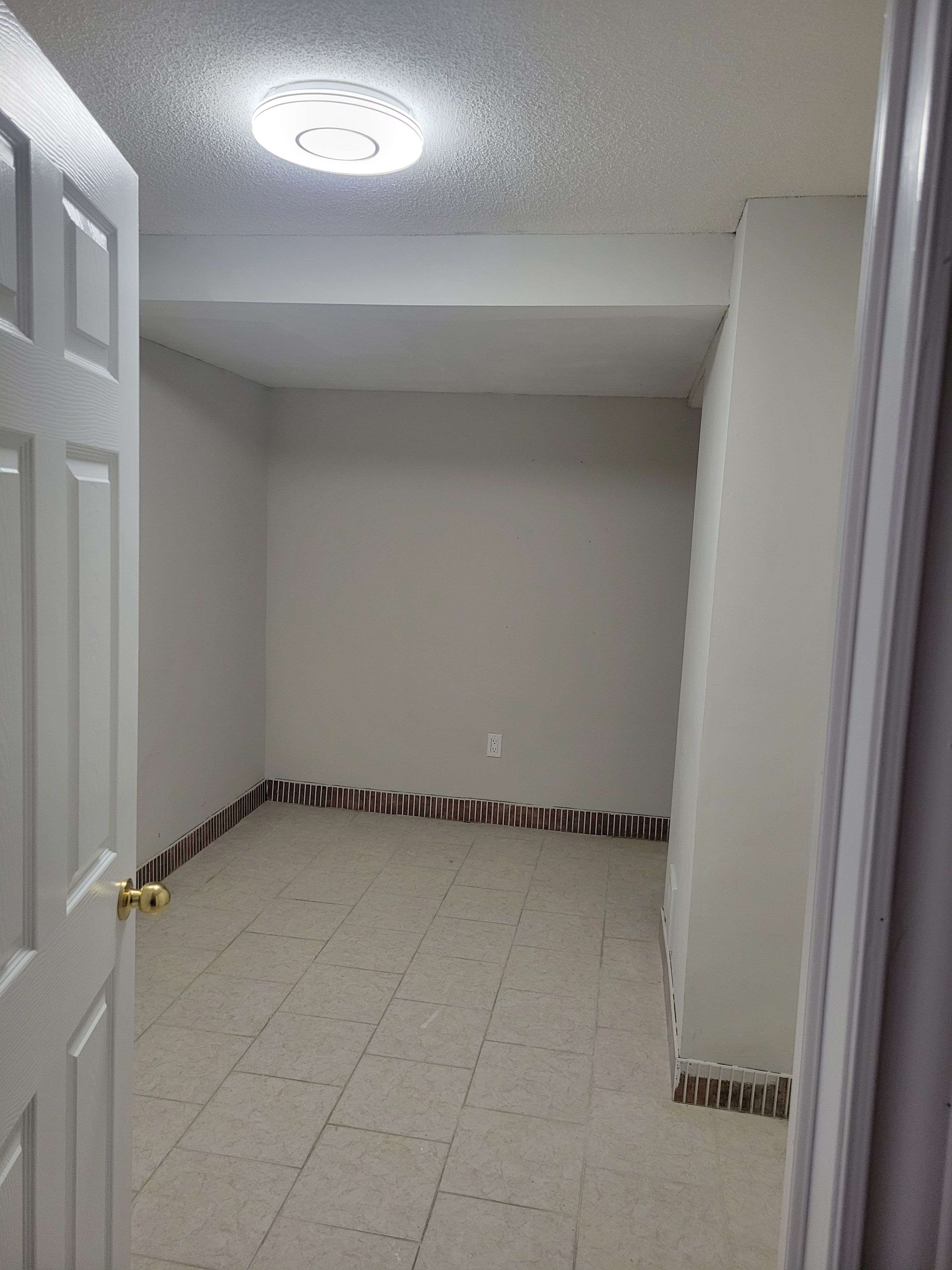 Ajax, ON L1T 3N1,9 Hawker CT E #Basement Sept Entrance