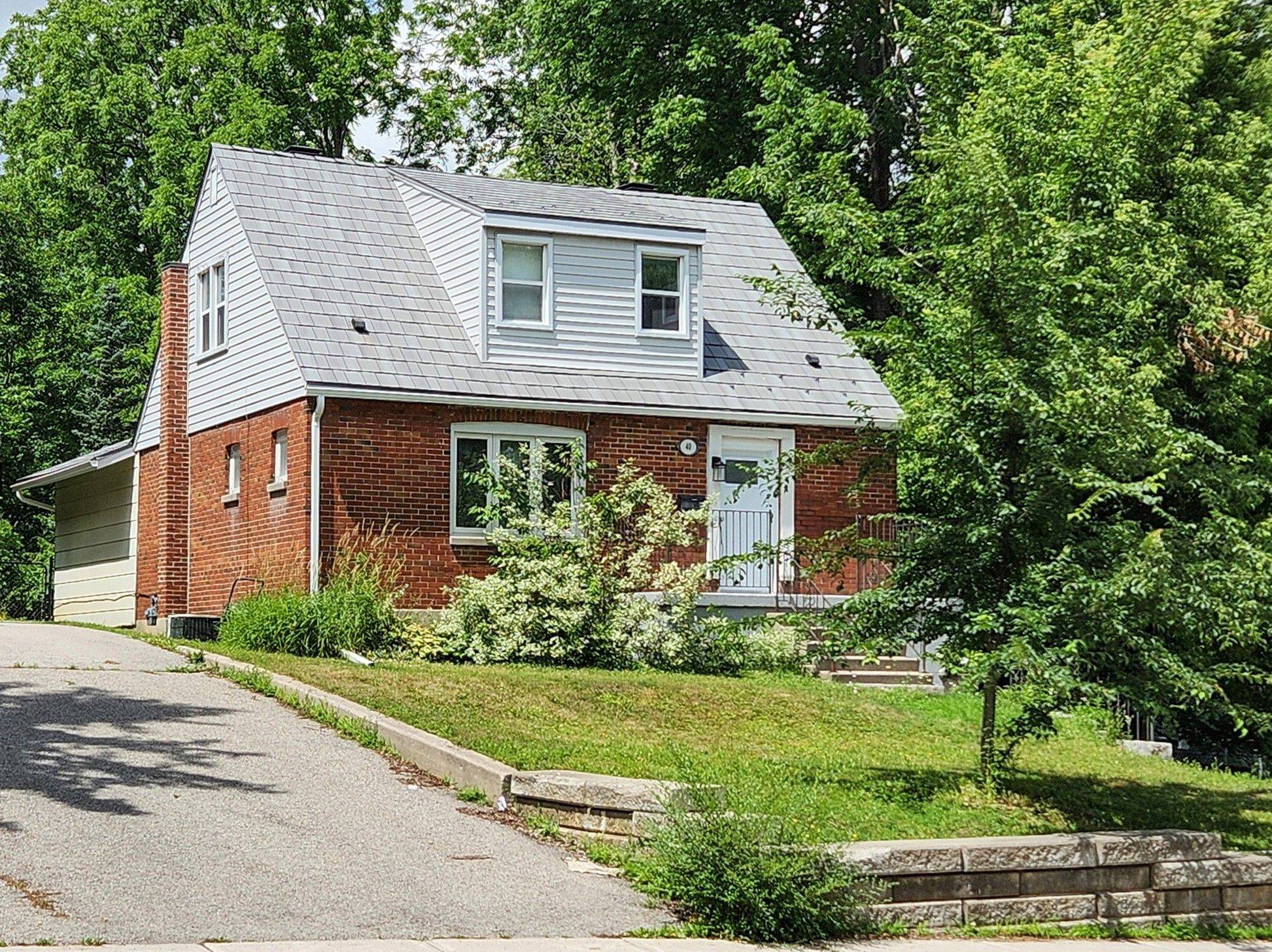 40 Wellington ST E, Barrie, ON L4M 2C2