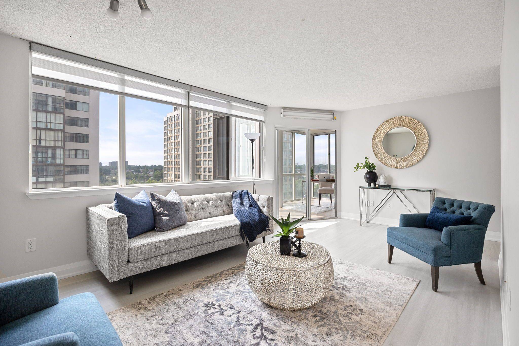 Toronto W10, ON M9V 5E3,10 Markbrook LN #802