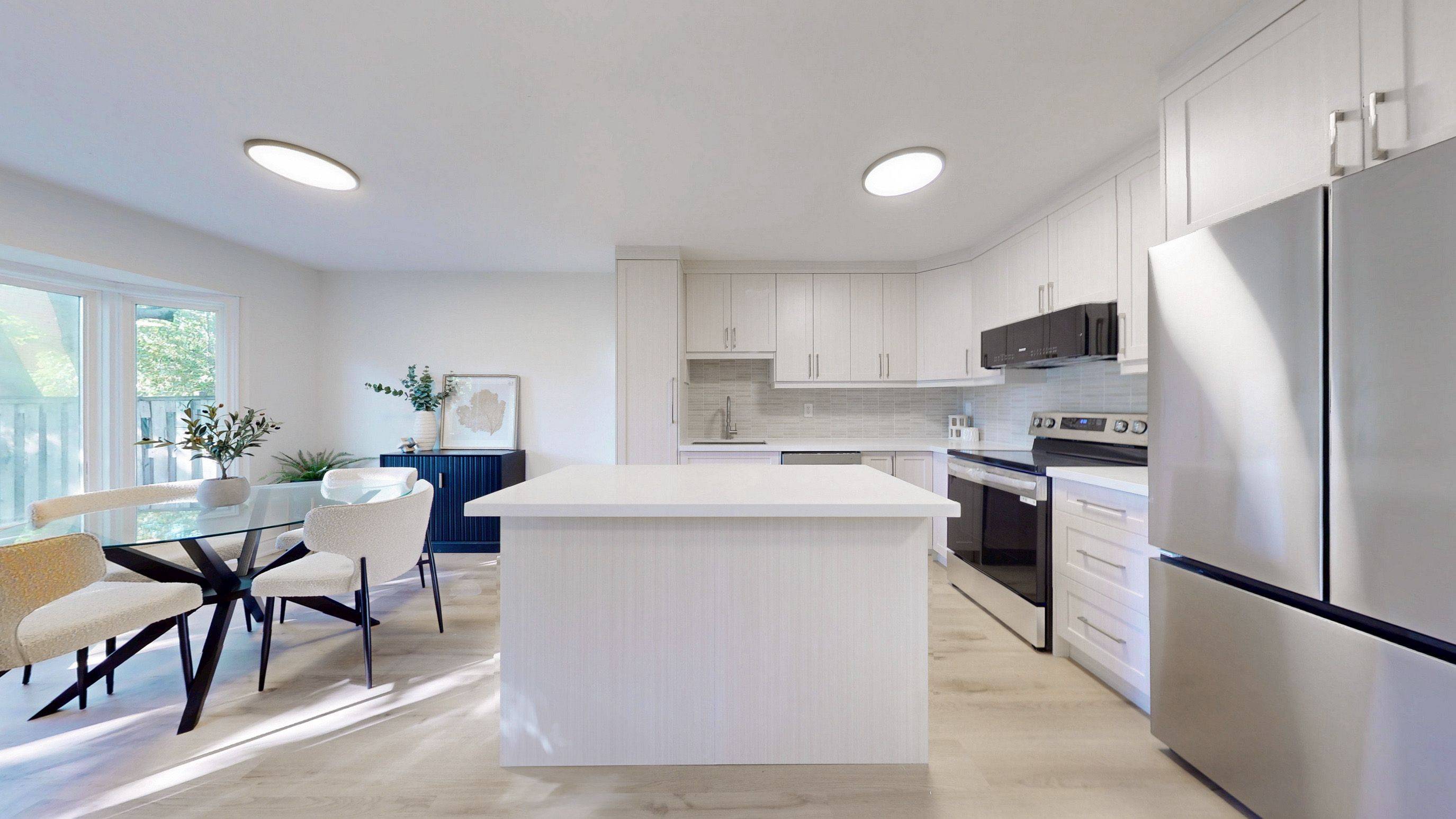 Burlington, ON L7P 2T2,1335 guelph line RD E #10