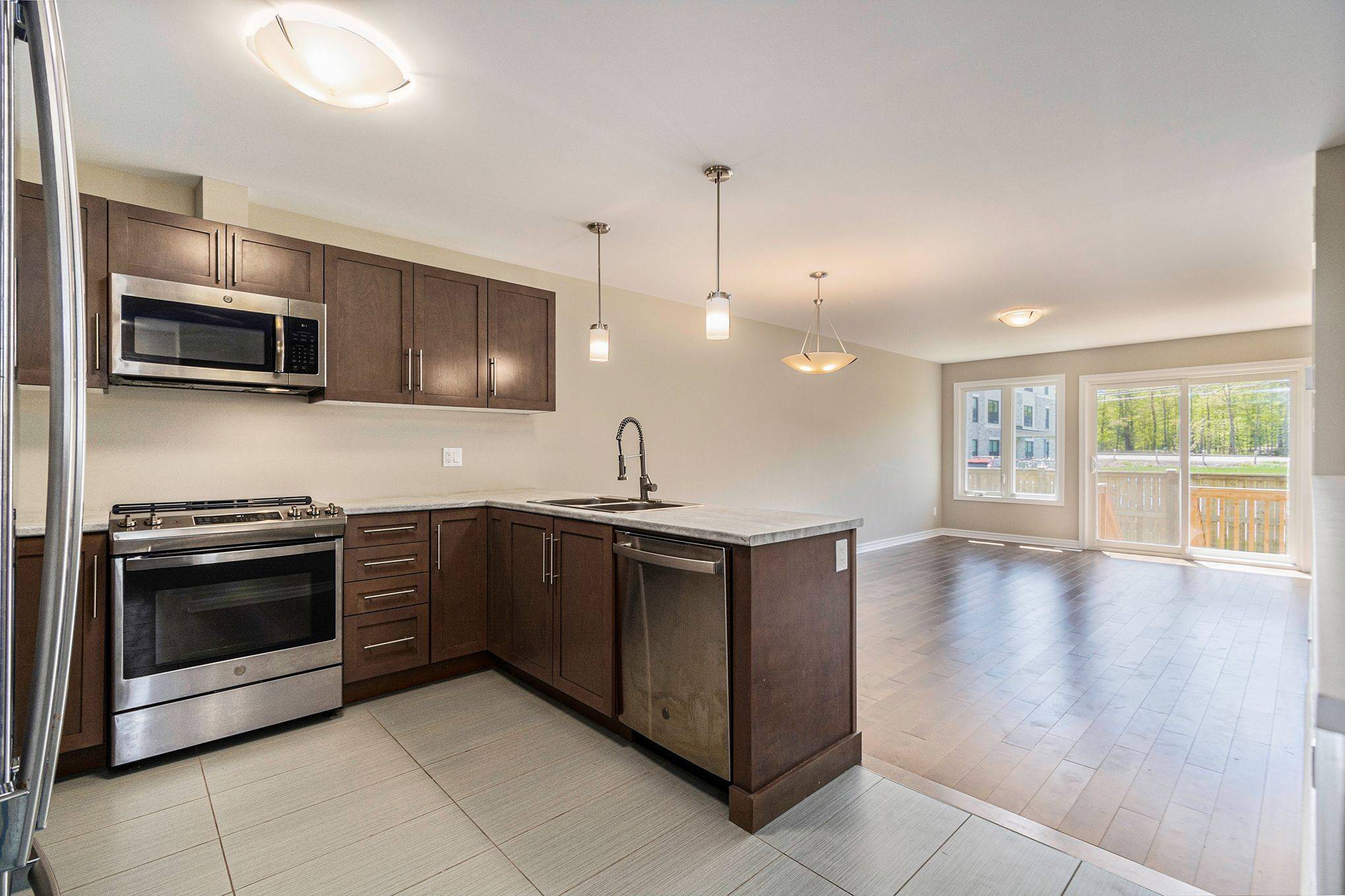 Arnprior, ON K7S 0K1,18 Morgan Clouthier WAY
