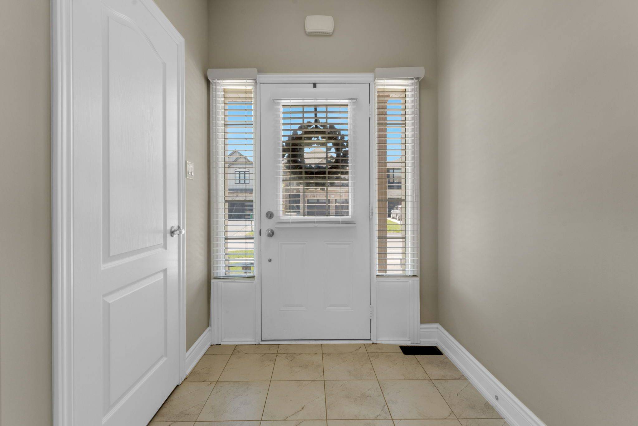 Thorold, ON L2V 0H1,72 Homestead WAY