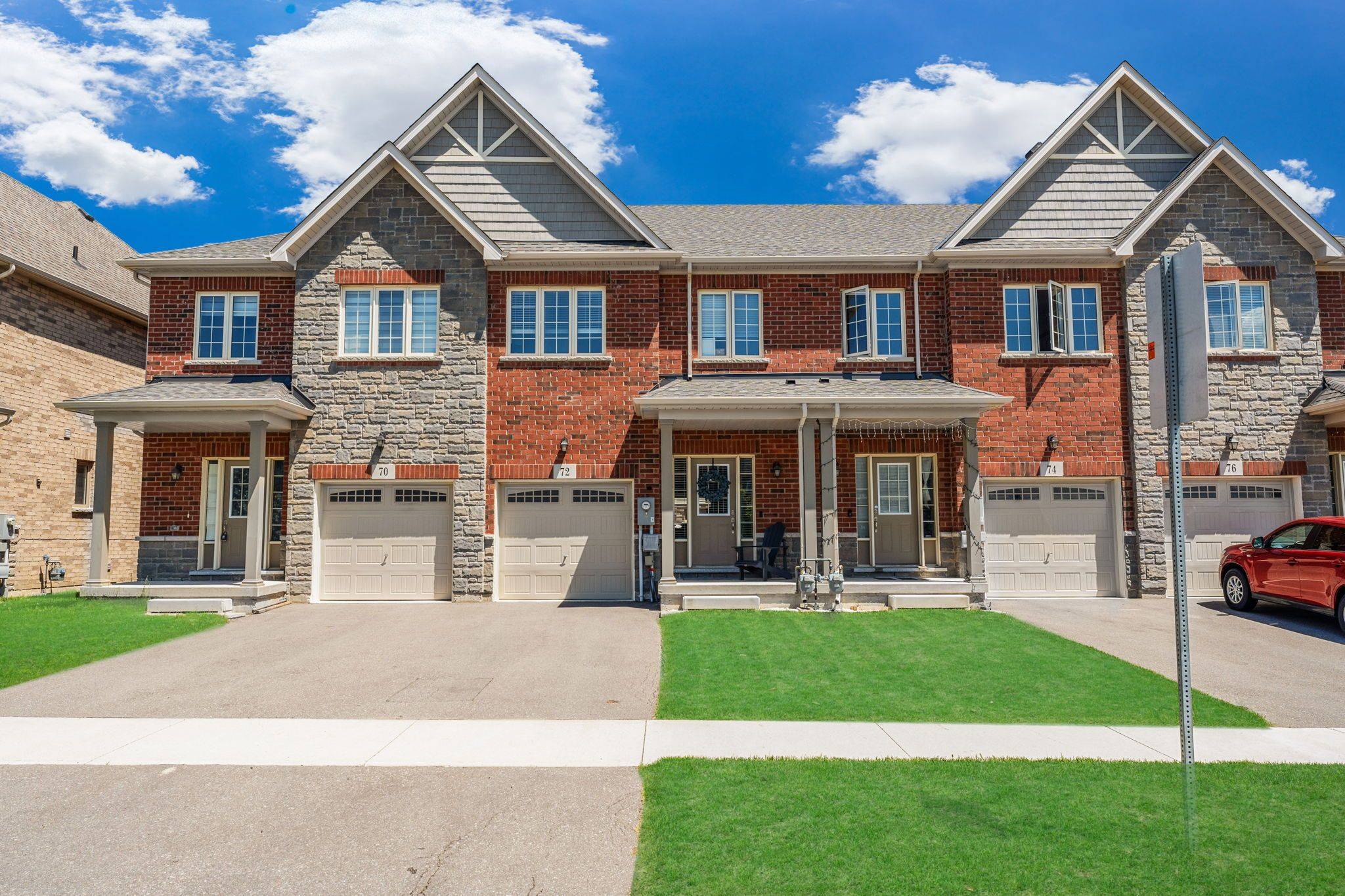 Thorold, ON L2V 0H1,72 Homestead WAY