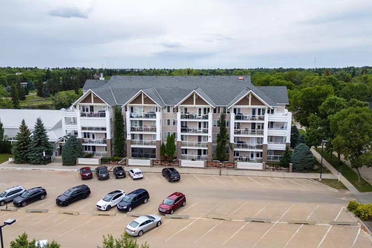 Camrose, AB T4V 0N6,5419 49 AVE ##103