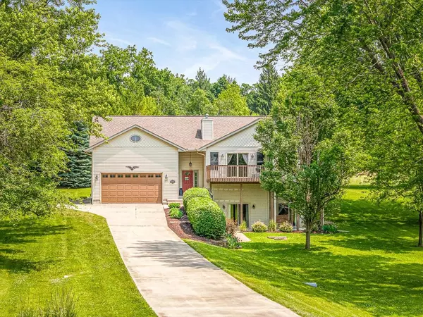 1375 Coven Close, Lake Summerset, IL 61019