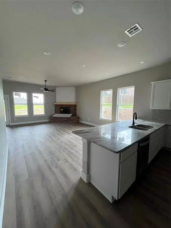 Sherman, TX 75092,4304 Hummingbird Drive