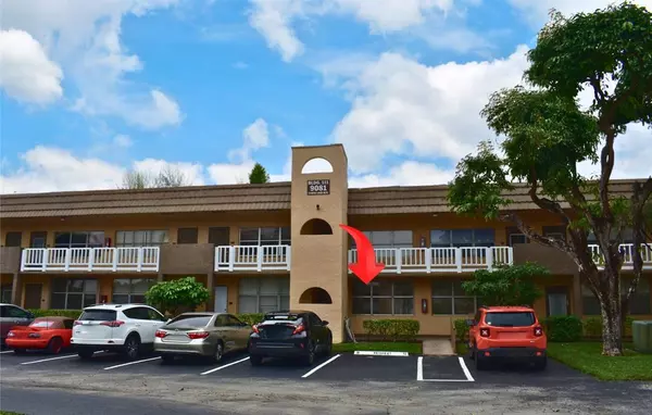Sunrise, FL 33322,9081 Sunrise Lakes Blvd #107