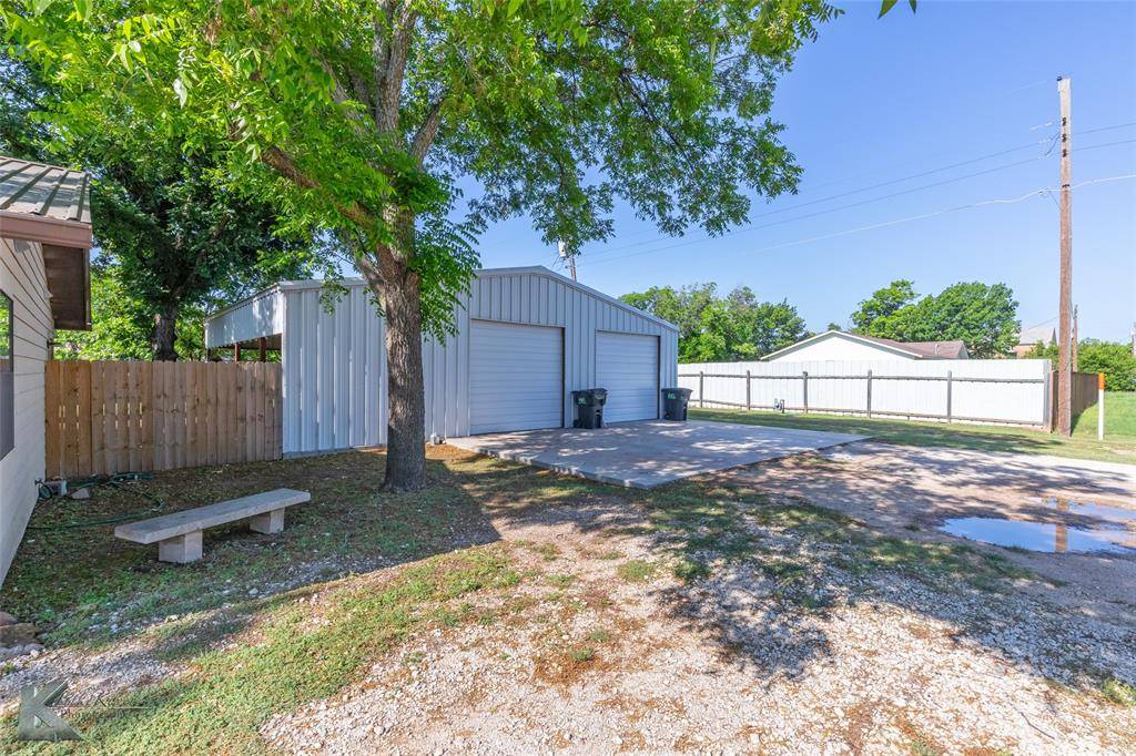 Tuscola, TX 79562,426 Brown Avenue