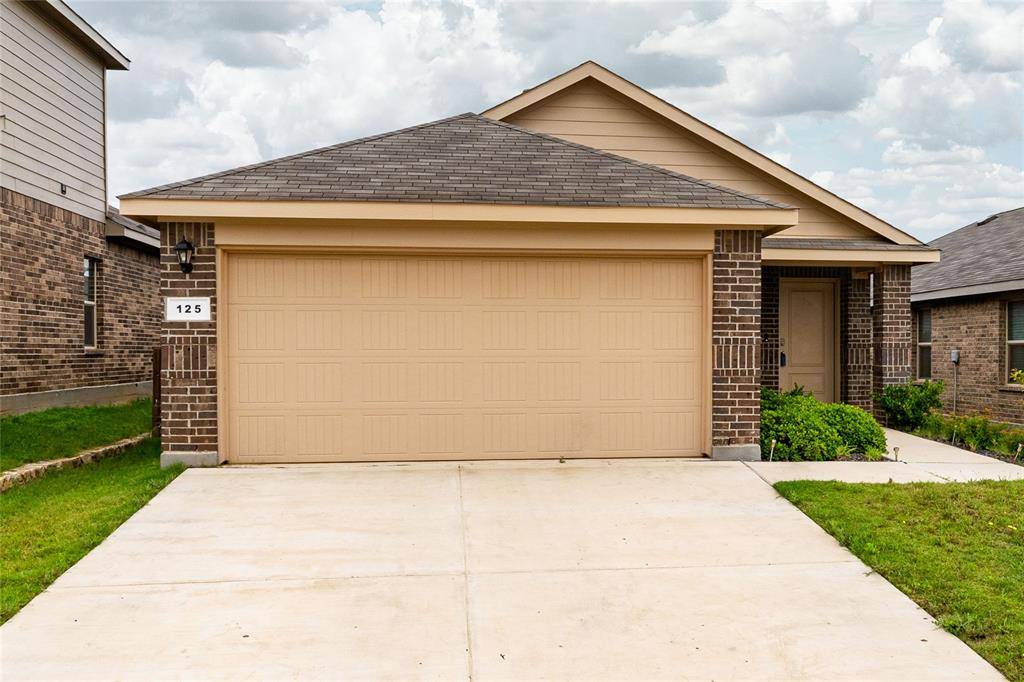 125 Running River Drive, Boyd, TX 76023